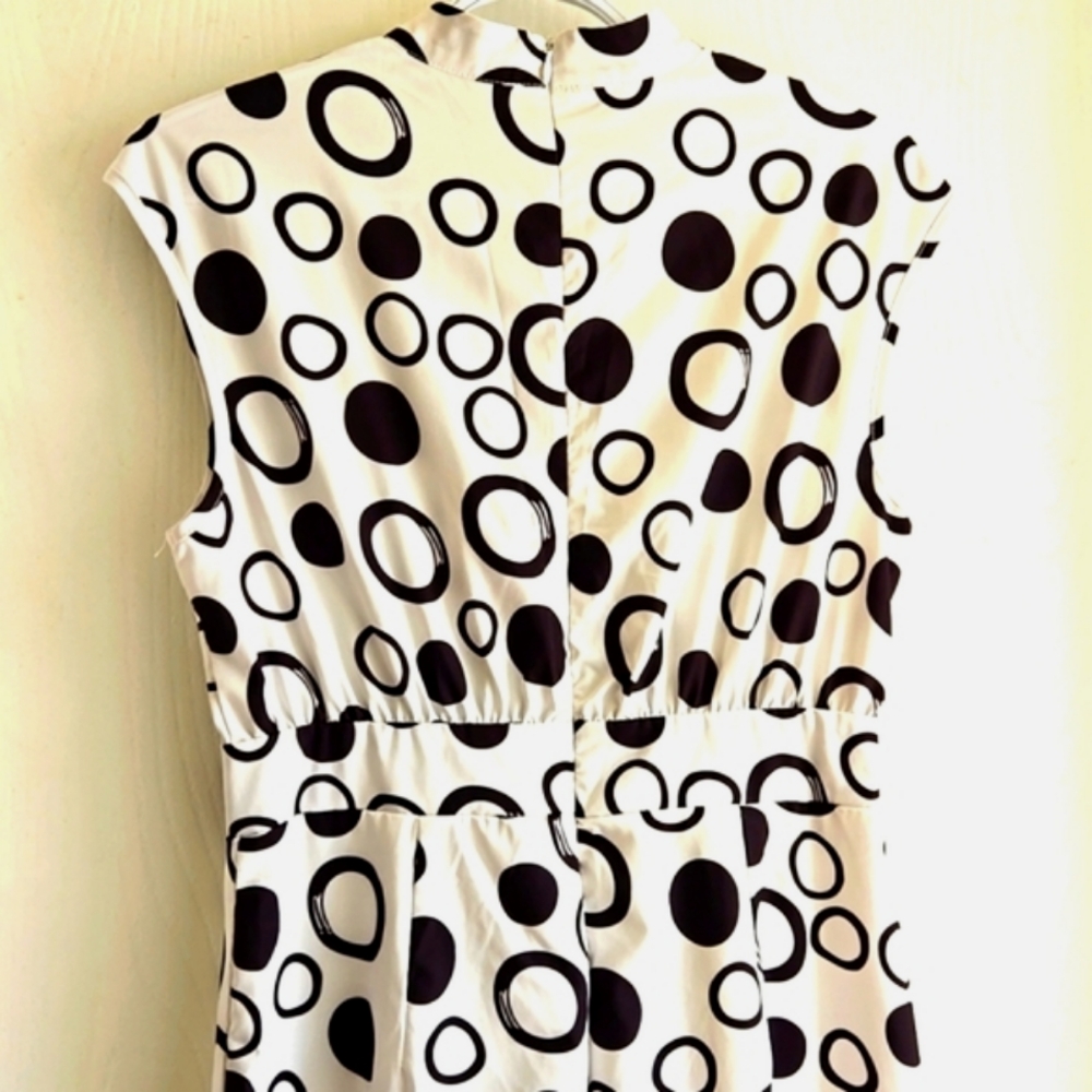Stylish Black and White Wide Leg Jumpsuit - Picture 6 of 10